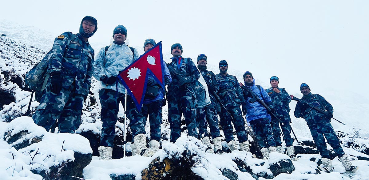 ताप्लेजुङ सीमाक्षेत्रको सशस्त्र प्रहरीले गर्यो निरीक्षण