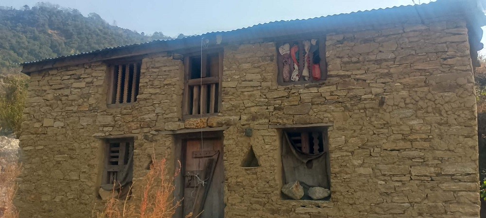 भारतमा रहेका मतदाता नफर्किँदा बाजुरामा मतदान प्रभावित हुने चिन्ता