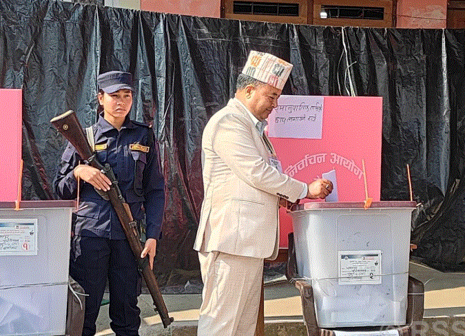 महेश बस्नेतद्वारा गुण्डुबाट मतदान