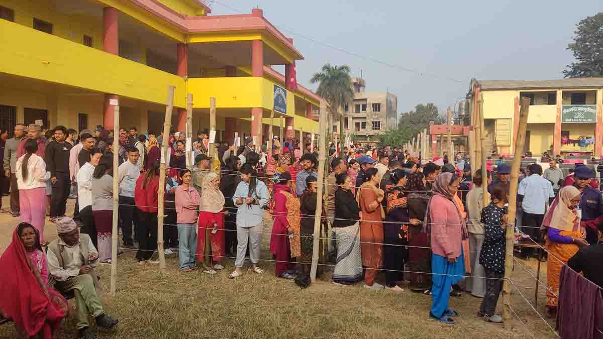 काठमाडौँमा दिउँसो २ बजेसम्म देशभर ३३ प्रतिशत मतदान