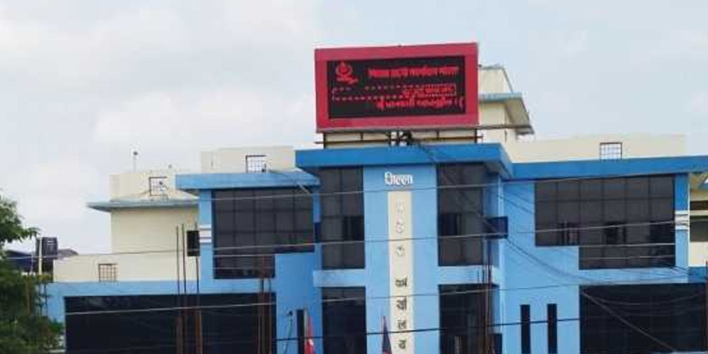 विराटनगरमा ११ लाखभन्दा बढीको अवैध सामान बरामद, टेम्पोसहित सामान भन्सारमा बुझाइयो