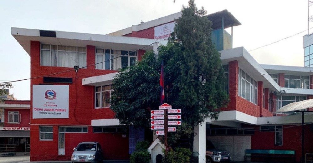 काठमाडौँ प्रशासनको अल्टिमेटम: नदी किनाराका अवैध संरचना आज ७ बजेसम्म खाली गर्न निर्देशन