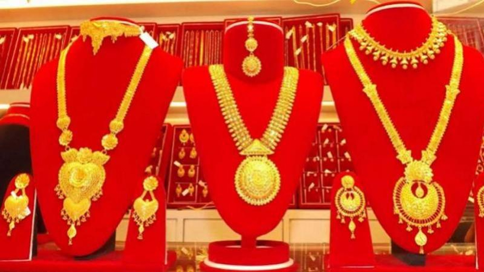 सुनचाँदीको मूल्यमा भारी गिरावट, अब प्रतितोला कति ?