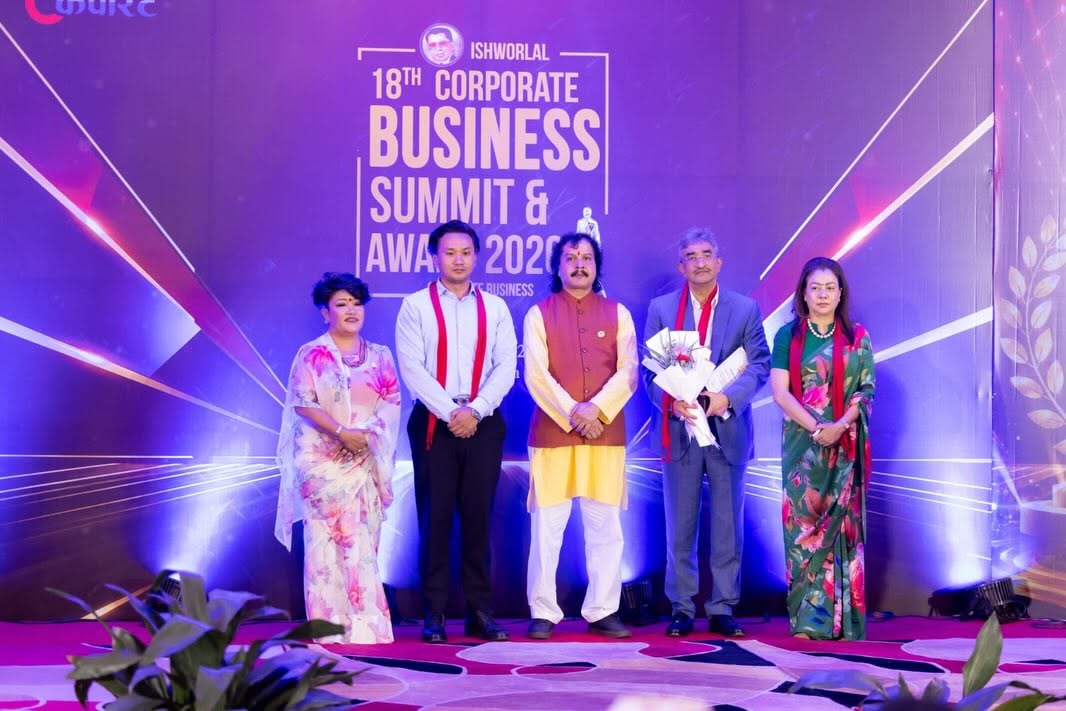 शिखर इन्स्योरेन्सलाई ‘नन–लाइफ इन्स्योरेन्स कम्पनी अफ द इयर’ अवार्ड