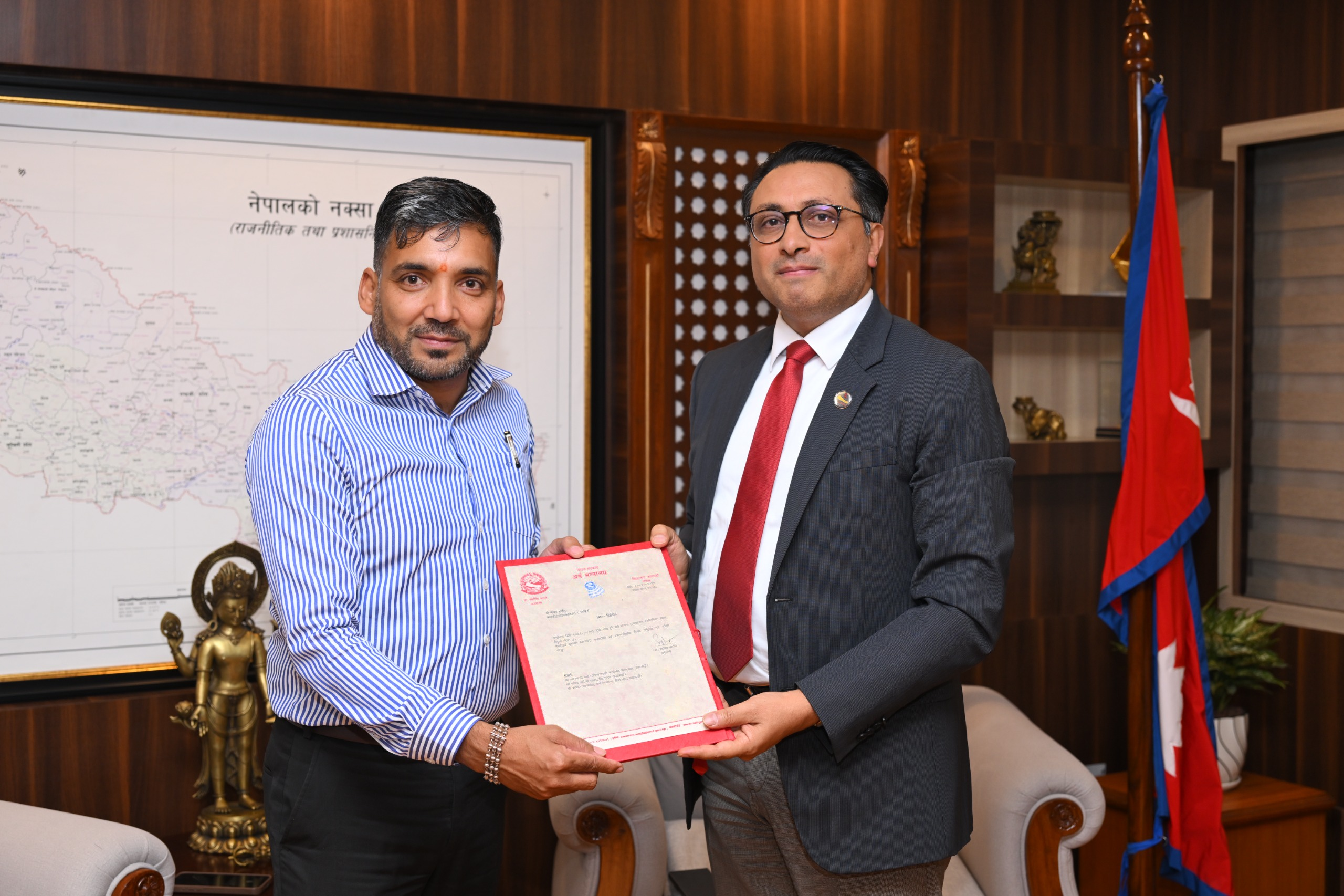 अर्थमन्त्रीका राजस्व सल्लाहकारमा एफसिए भोजन अर्याल नियुक्त, १६ खर्ब राजस्व लक्ष्य