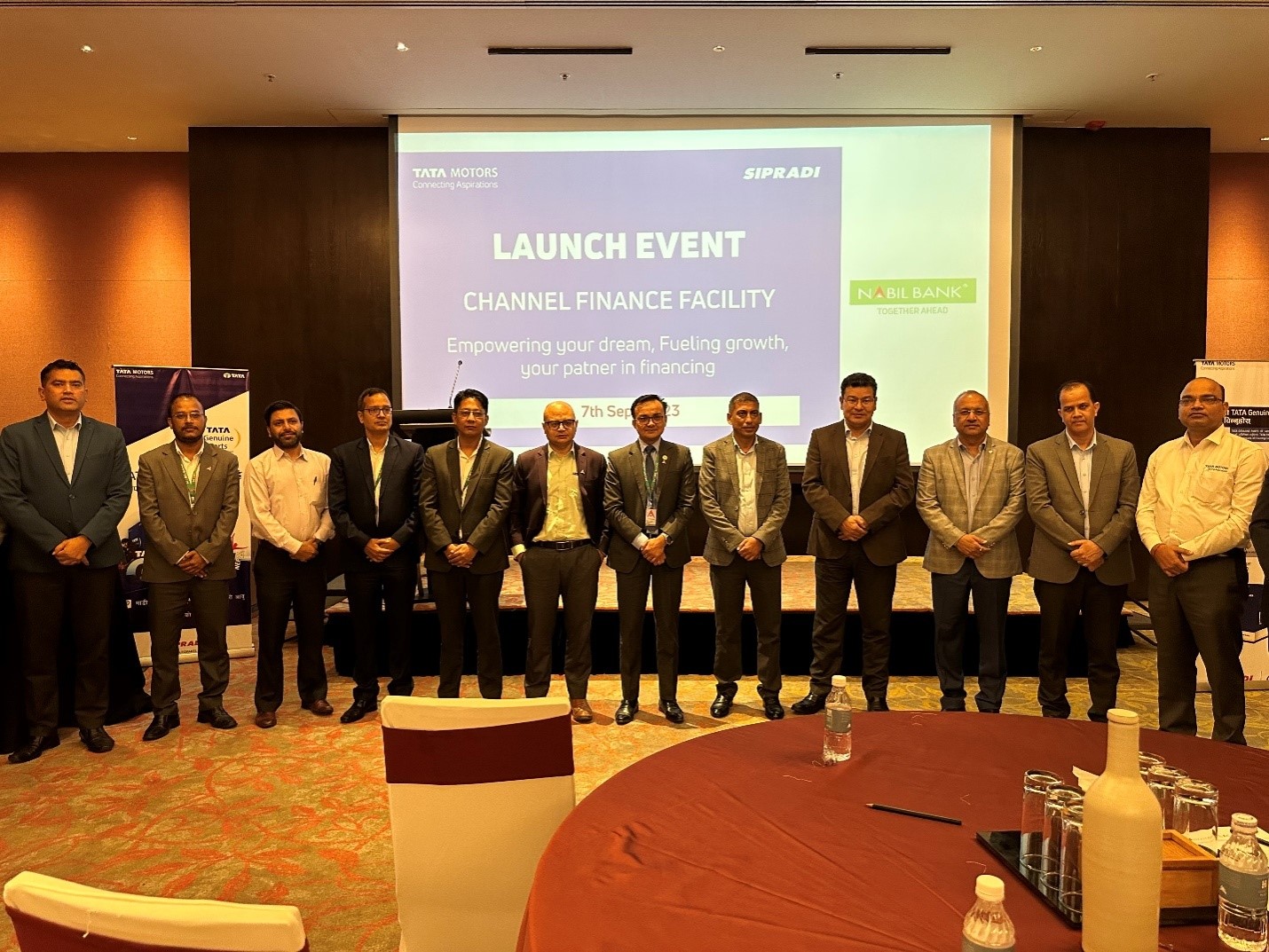 टाटा जेनुइन पार्ट्स र टाटा मोटर्स जेन्युइन आयलका रिटेलर्सलाई नबिल बैंकले बिना धितो फाइनान्स सुविधा दिने 