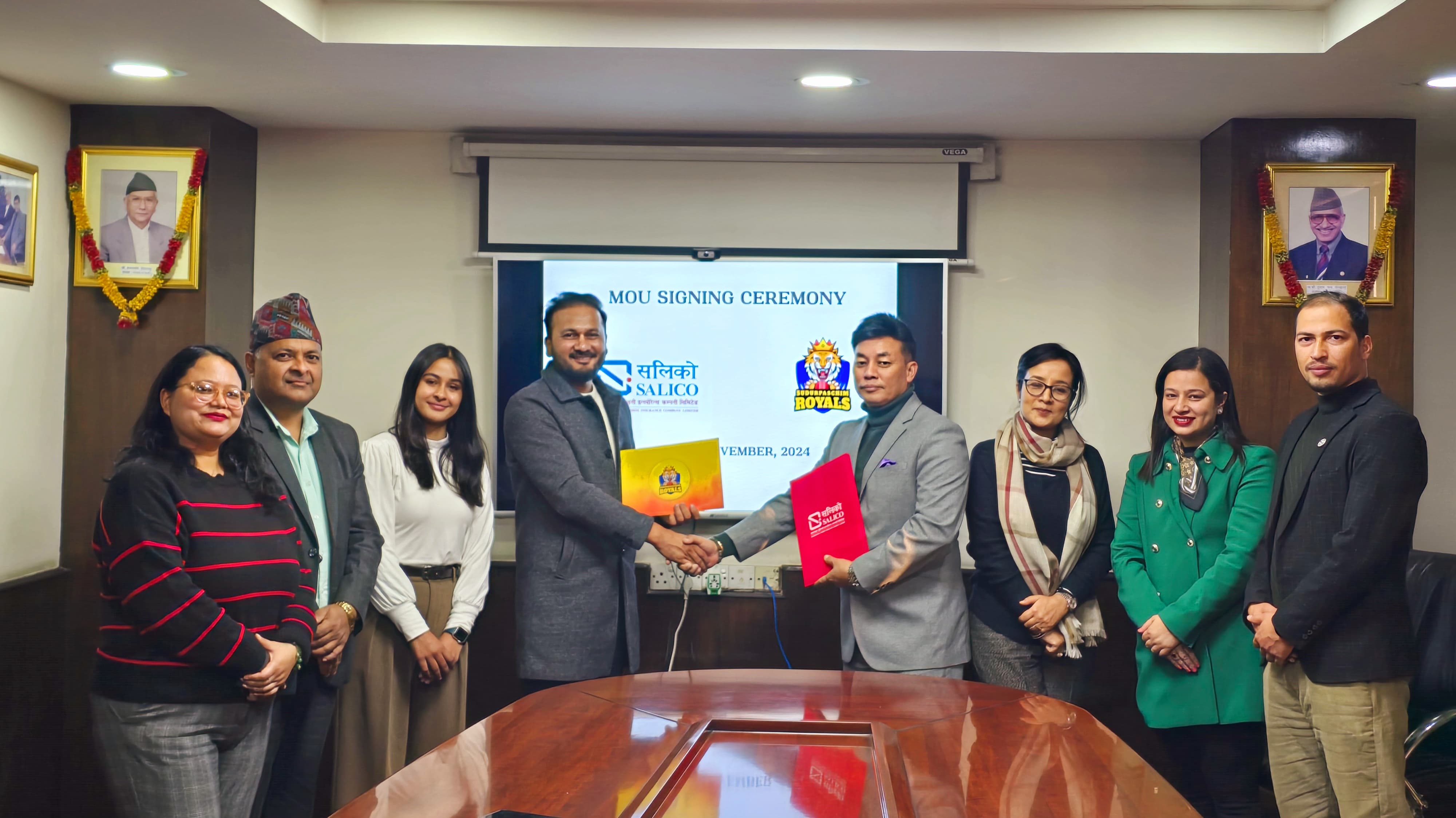 सुदुरपश्चिम रोयल्सको ईन्स्योरेन्स पार्टनरमा सलिको आबद्ध, १० लाखको दुर्घटना बीमा र एक लाखको स्वास्थ्य बीमा गर्ने