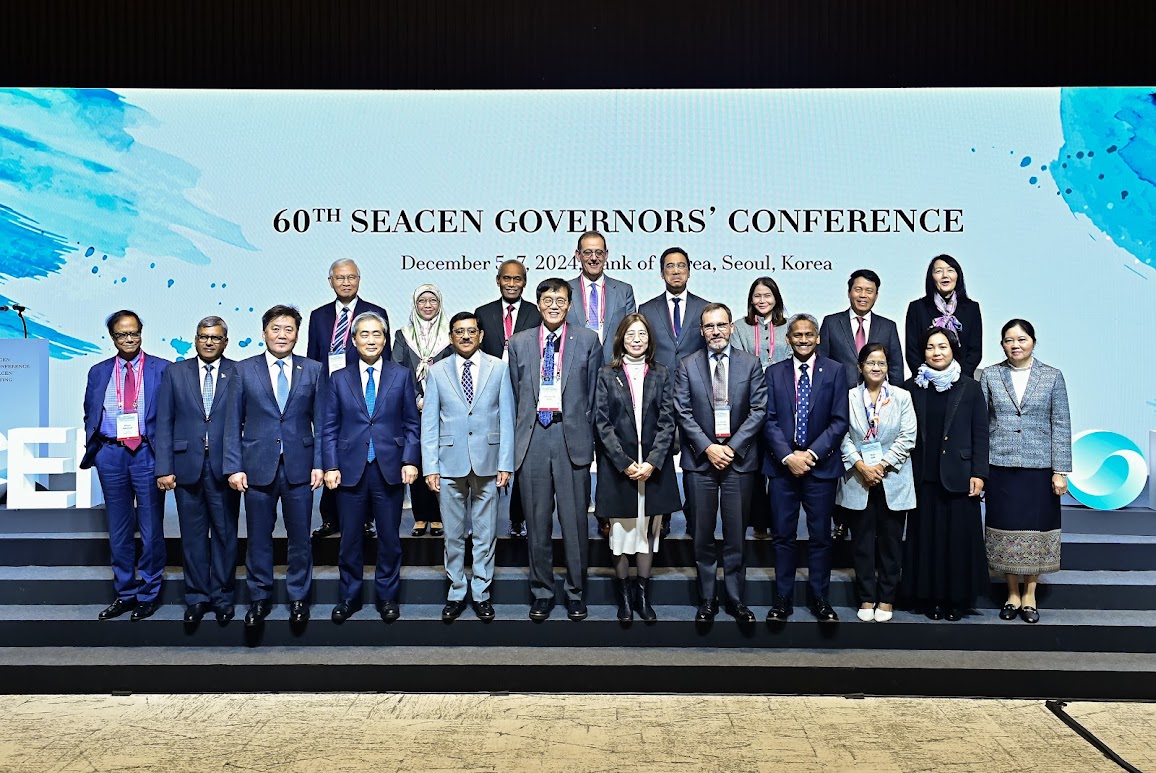 गभर्नर अधिकारी 'गभर्नर कन्फ्रेन्स'बाट फर्किए, भू–आर्थिक खण्डीकरणको समाधानका लागि  क्षेत्रिय सहकार्यमा जोड