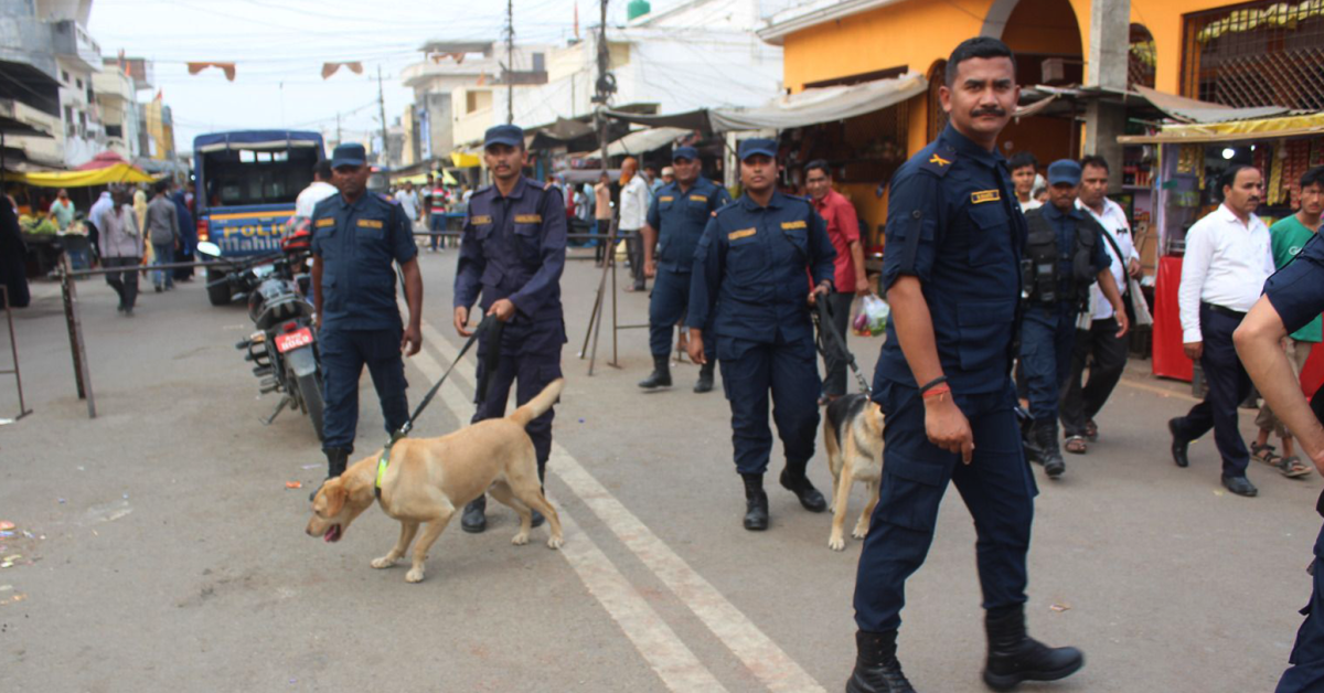 वीरगञ्ज भन्सारमा तालिमप्राप्त कुकुरको प्रयोग : एक वर्षमा ४२ करोड बराबरको भन्सार छलीका सामान बरामद