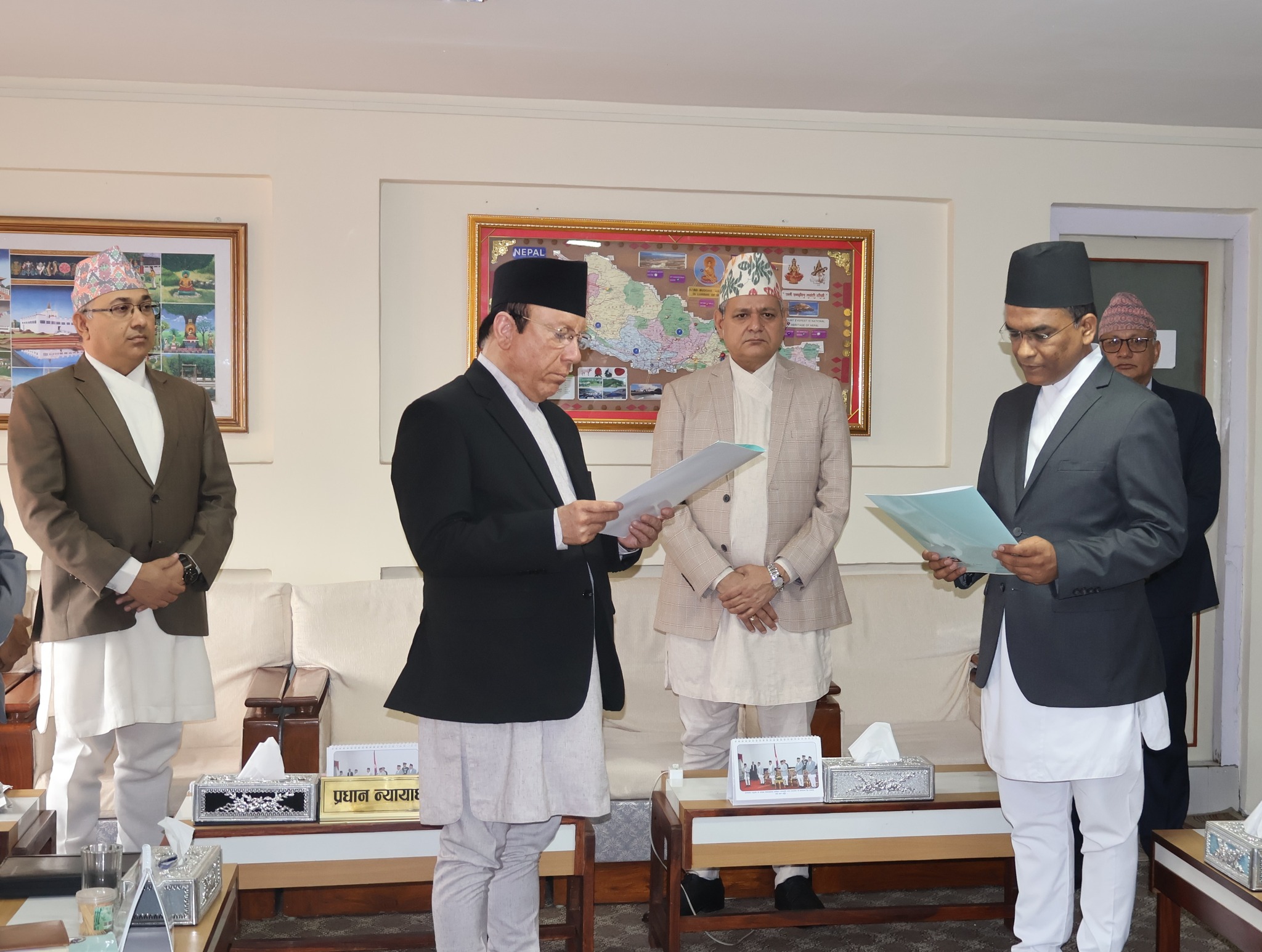 राष्ट्र बैंकमा डा. पौडेलको नेतृत्व सुरु, सुपरीवेक्षण बलियो बनाउने प्रतिबद्धता