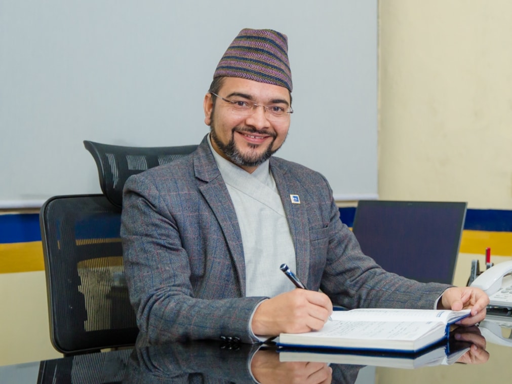 नबिल बैंकको सीईओमा मनोजकुमार ज्ञवाली नियुक्त