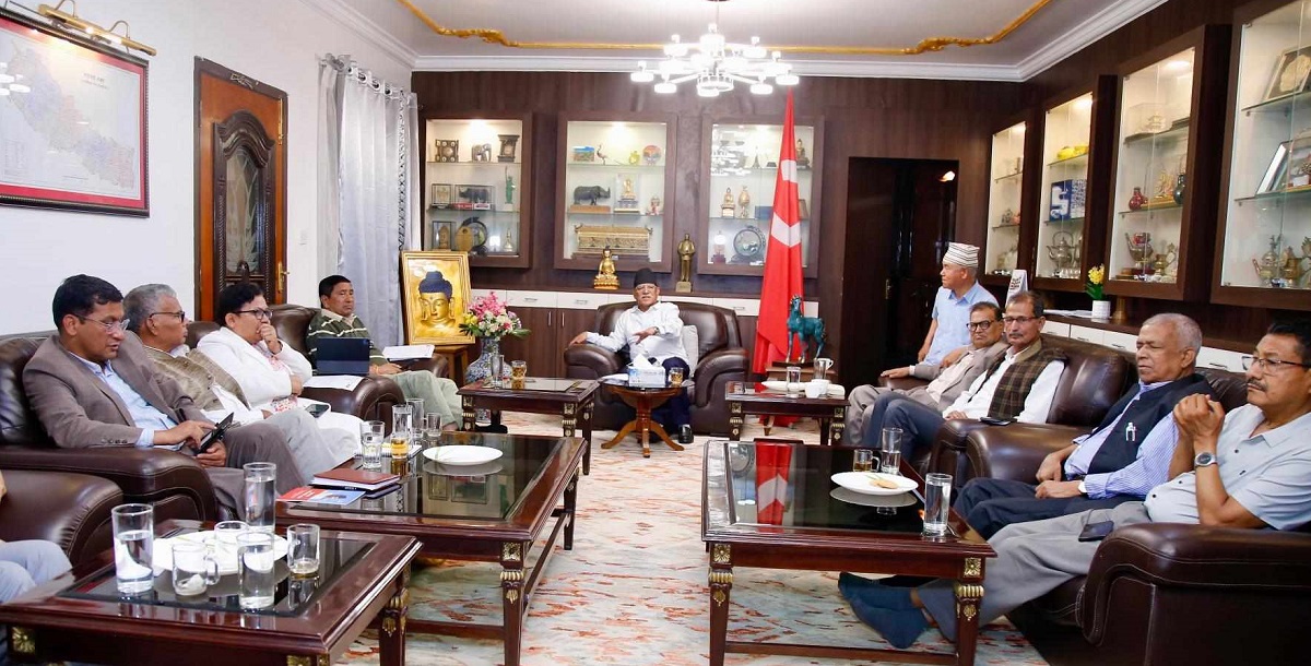 संसद अवरोध अन्त्य गर्न सिर्जनात्मक पहल गर्ने माओवादी केन्द्रको प्रतिबद्धता