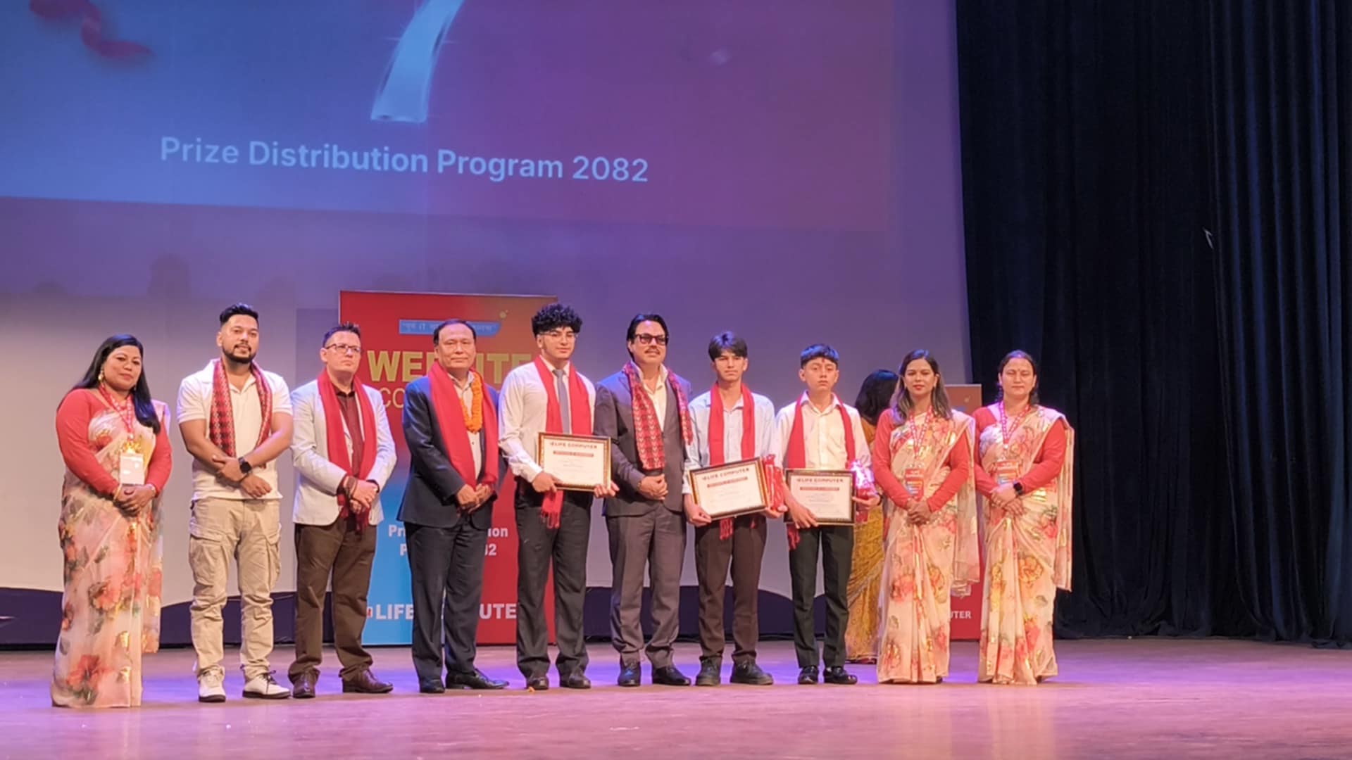 ‘लाइफ कम्प्युटर वेबसाइट कम्पिटिसन सिजन ७’ मा प्रसुन भट्ट विजेता