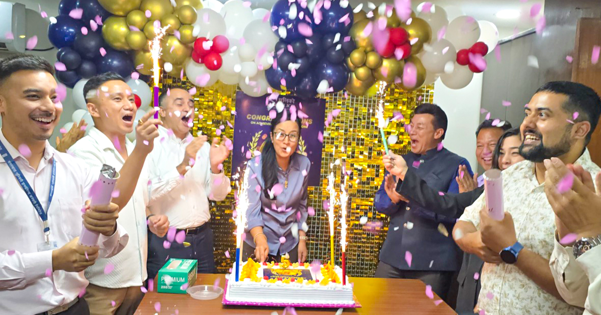 सालिको ५ अर्ब बीमा शुल्क संकलनको गौरवमय उपलब्धि, 'यो वित्तीय सफलता मात्र नभई ग्राहकको गहिरो विश्वास हो'