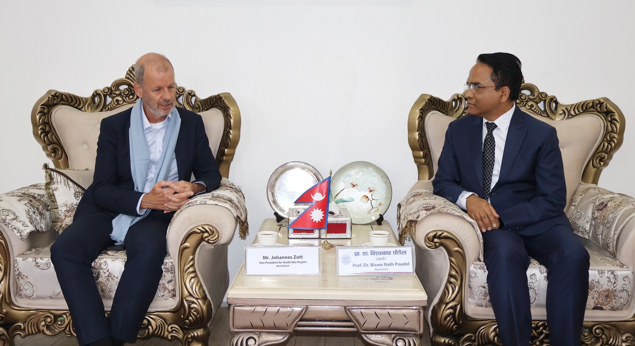 विश्व बैंक उपाध्यक्ष र नेपाल राष्ट्र बैंक गभर्नरबीच भेटवार्ता, आर्थिक सहयोगबारे छलफल