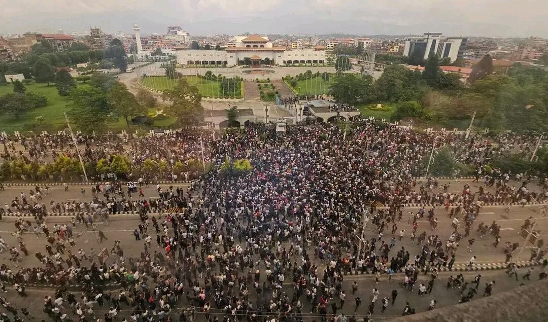 जेनजी आन्दोलन हिंसात्मक, दुई जनाको मृत्यु, कर्फ्यू जारी