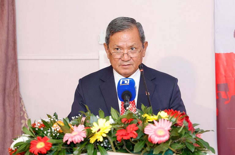 सञ्चारमन्त्री गुरुङको घरमा आगजनी