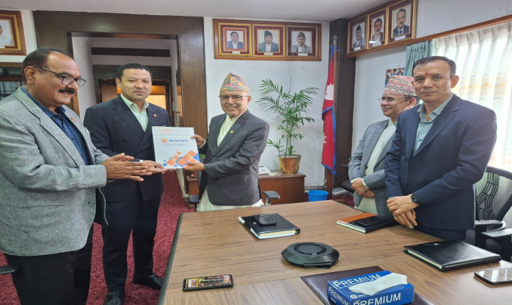 भौतिक पूर्वाधार पुनर्निर्माण कोषमा सूर्यज्योति लाइफ इन्स्योरेन्सद्वारा १ करोड ५० लाख सहयोग