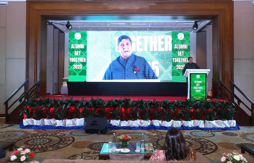 “पाकिस्तानमा अध्ययन गरेका नेपाली पूर्व विद्यार्थीको भेला, दुई देशबीचको सम्बन्ध सुदृढ बनाउने प्रयास”