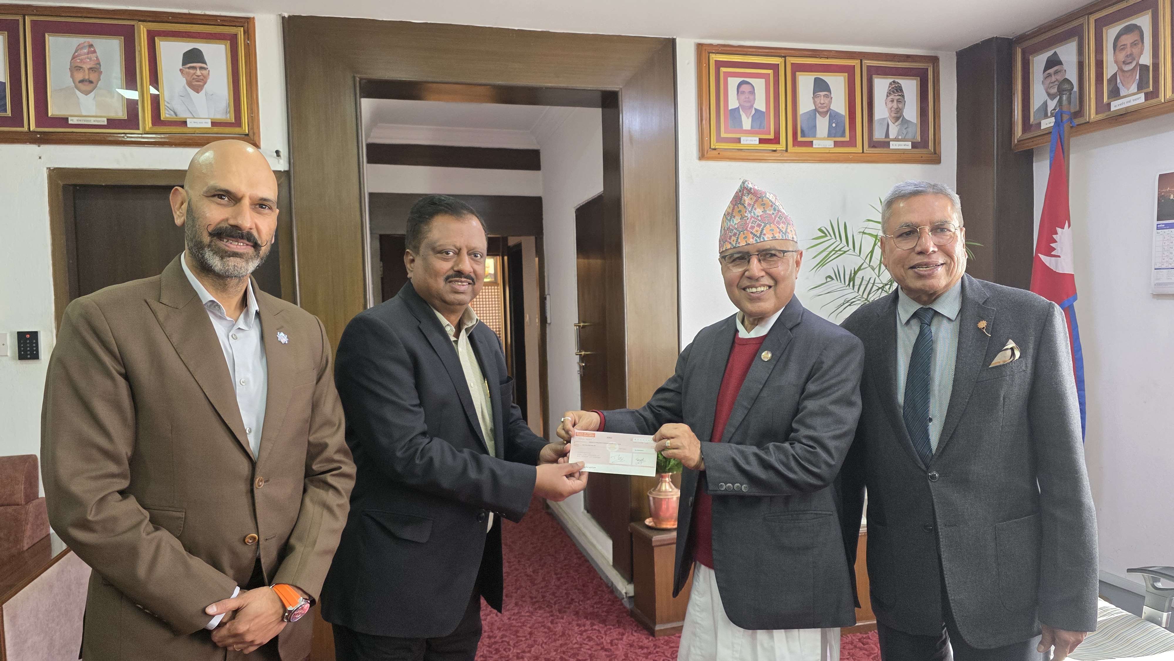 नेपाल लाइफद्वारा भौतिक पूर्वाधार पुर्ननिर्माण कोषमा १ करोड ५० लाख रुपैयाँको सहयोग