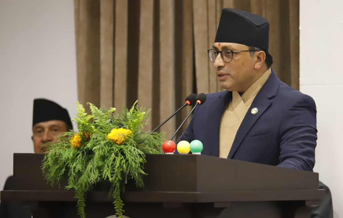 प्रमुख सहरलाई धुलोमुक्त बनाउने सरकारको लक्ष्य, सडक मर्मतमा २८ अर्ब ५२ करोड विनियोजन